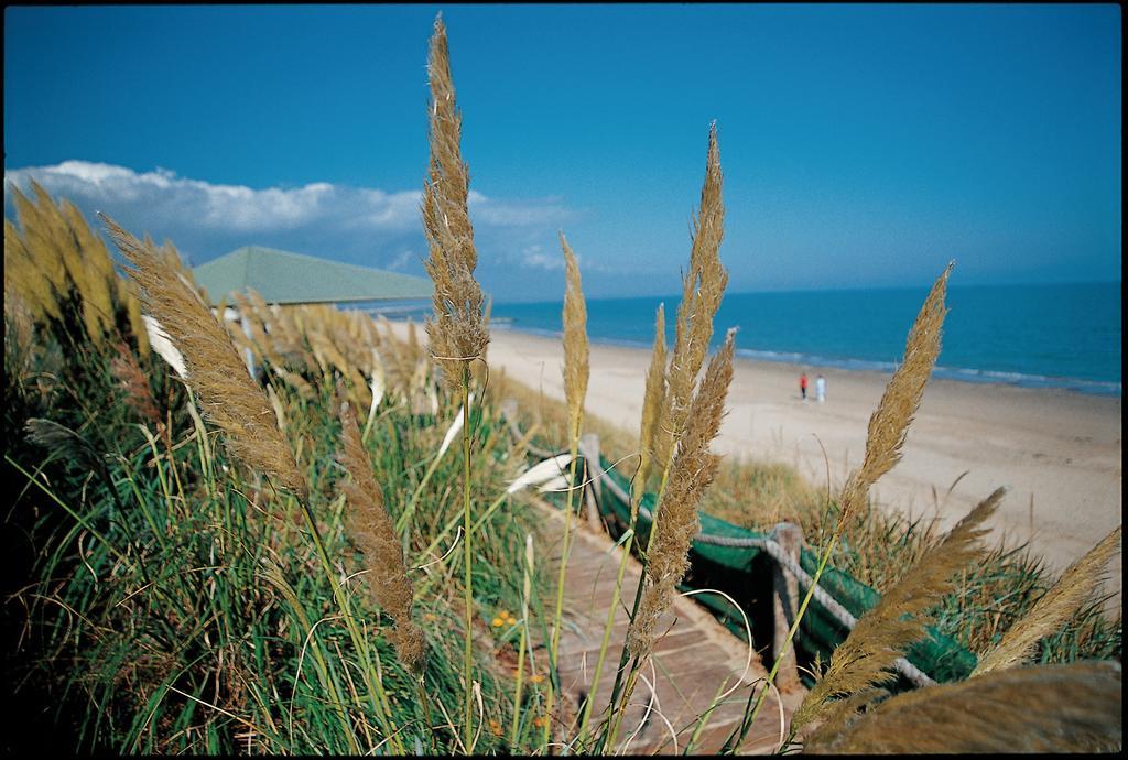 Kelly'S Resort Hotel & Spa Rosslare Harbour Exterior photo